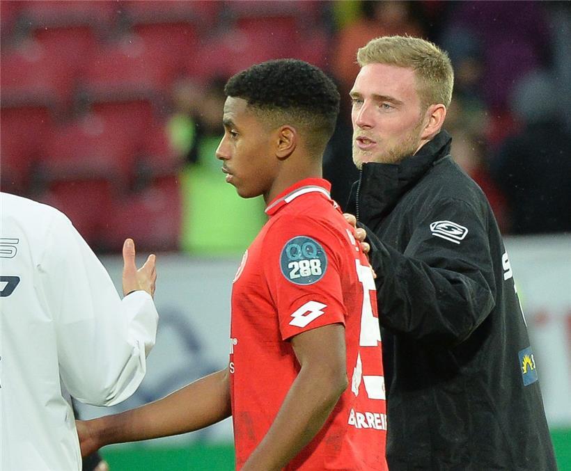 Für Laurent Jans (r.) ging es gestern los, Leandro Barreiro muss sich noch ein bisschen in Geduld üben
