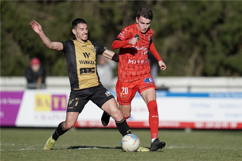Für Lucas Prudhomme (r.) war sein erstes Derby gegen Niederkorn intensiver als gedacht
