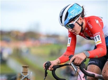 Marie Schreiber enttäuscht nach Rennverlauf in Belgien, Motorsport-Event mit herausfordernden Bedingungen