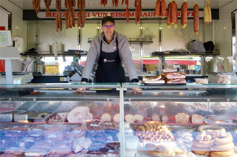 Für Metzgermeister Jeff Burg ist der Glacismaart nicht nur ein Markt, sondern ei...