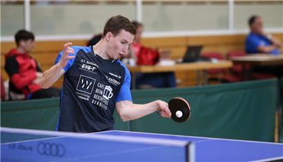 Für Michael Schwarz und den DT Berburg geht es im Spitzenspiel gegen Howald
