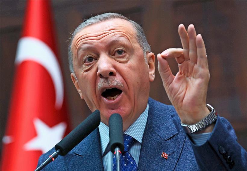  Für Recep Tayyip Erdogan ist das Erdbeben wenige Monate vor den Präsidentschaftswahlen eine zusätzliche Herausforderung
