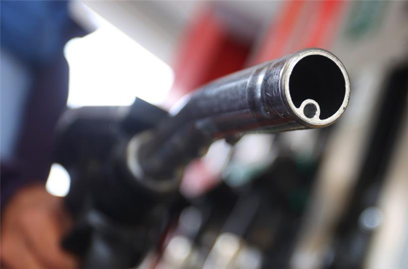 Für Super-98-Fahrer wird das Tanken erneut teurer
