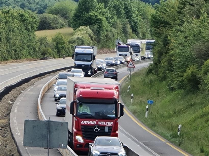 Für Verkehrsbehinderungen ist derzeit auch die Kontrollstelle der Bundespolizei ...