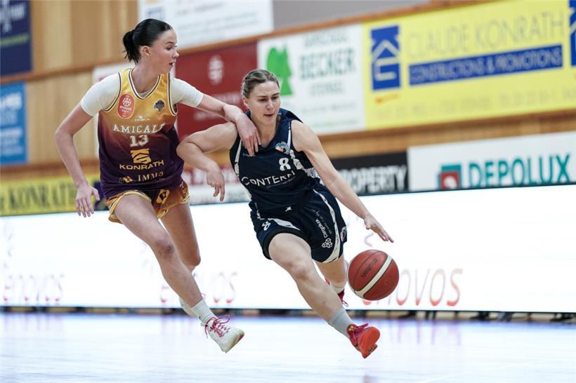 Für die FLBB-Teamkolleginnen Isa Hämäläinen (l., Steinsel) und Charlie Bidinger (r., Contern) geht es mit dem Ligaalltag weiter
