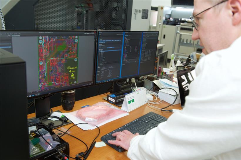 Für die Herstellung der Scanner braucht es Experten aus unterschiedlichen Bereichen 
