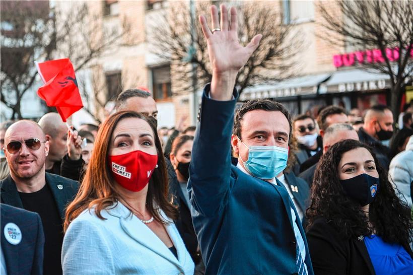 „Für ein paar Stimmen mehr“: Albin Kurti beim Wahlkampf
