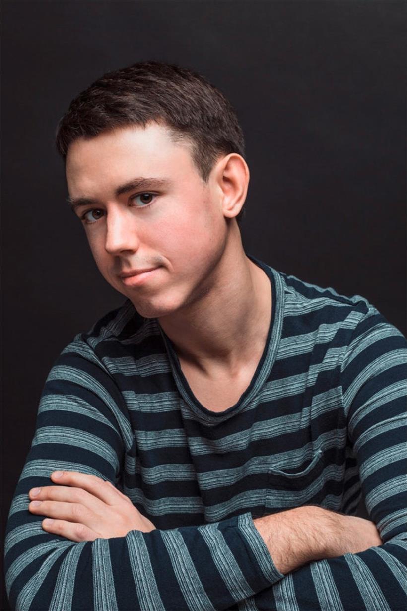 Für seine erste Opernaufführung hat der junge Dirigent Artem Lonhinov seine Lieblingsoper gewählt  
