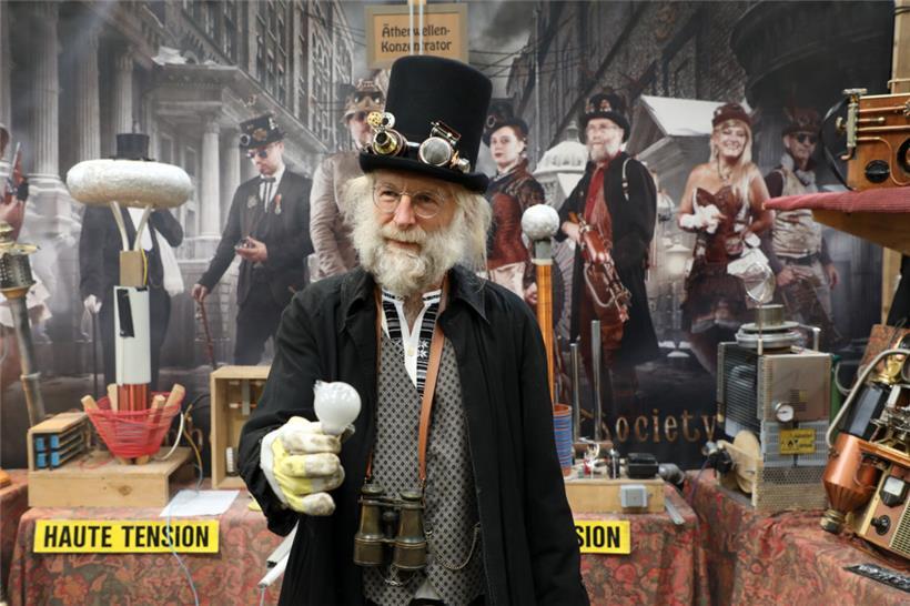 Gast Klares: Das Genie mit der Lampe verspricht Hochspannung
