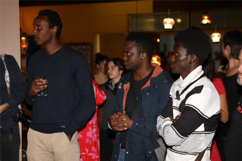 Gebannt werden die Resultate verfolgt