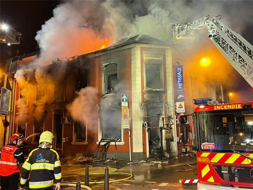 Gegen 2 Uhr nachts brach ein Feuer im Café „Le Métissage“ in Bonneweg aus
