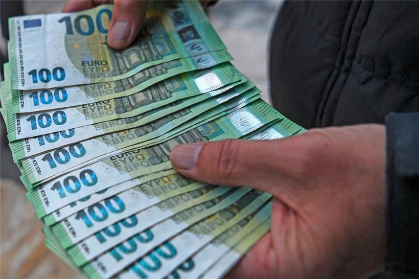 Geld anlegen wird von Kreditinstituten wieder belohnt
