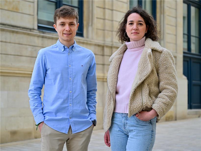 Gauthier Hansel und Anna Topliyski mit Hunderten Menschen bei Friedens- und Umweltschutz-Demonstration