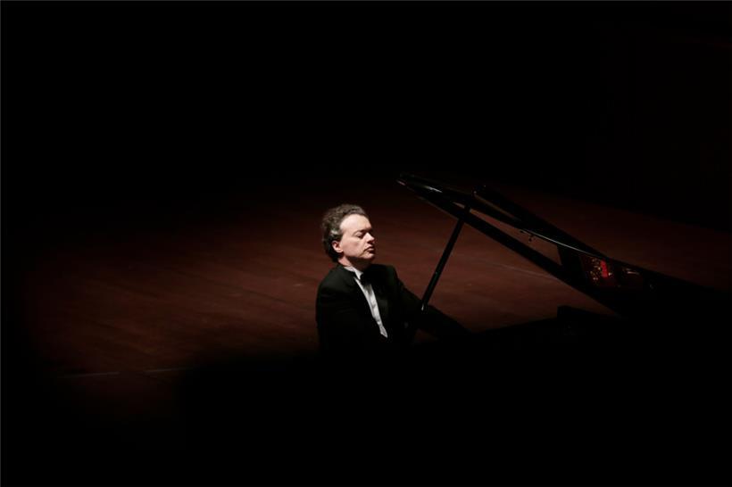 Gequältes Genie? Jewgenij Kissin in der Philharmonie.
