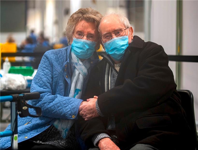 Gesunde Zweisamkeit: Kontakte zu andern fördern Geborgenheit und animieren den Kreislauf
