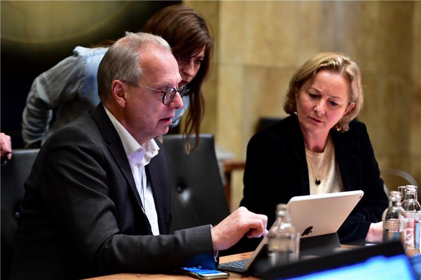 Gesundheitsdirektor Jean-Claude Schmit und Gesundheitsministerin Paulette Lenert
