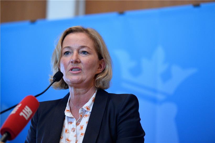 Gesundheitsministerin Paulette Lenert bei der Pressekonferenz am Freitag
