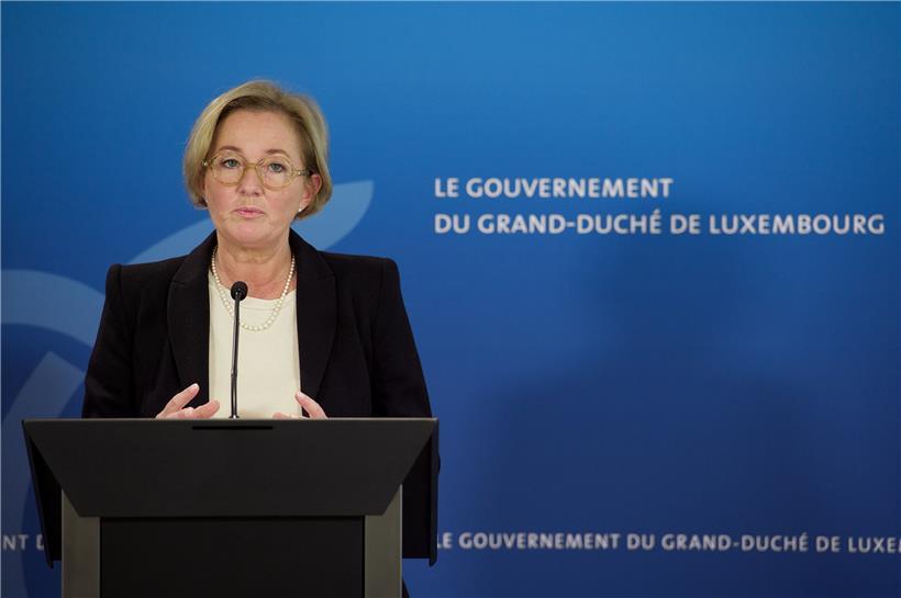 Gesundheitsministerin Paulette Lenert hat am Montagabend ein spontanes Presse-Briefing anberaumt
