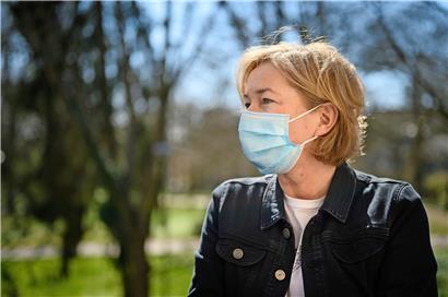 Gesundheitsministerin Paulette Lenert sieht den Staat in der Pflicht, die Bürger zu schützen, falls sich einzelne Menschen trotz Infektion nicht isolieren wollen
