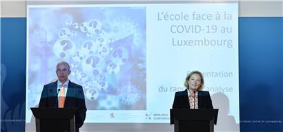 Gesundheitsministerin Paulette Lenert und Paul Wilmes von der Luxemburger Universität haben am Freitagmorgen den Bericht „L’école face à la COVID-19 au Luxembourg“ vorgestellt. Dabei ging es um die Verbreitung des Coronavirus an den Schulen.
