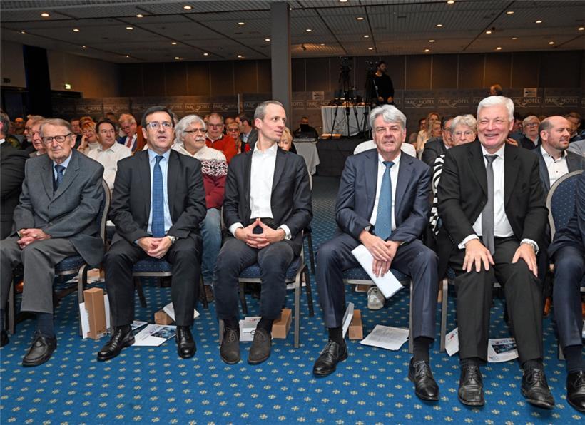 Gewerkschaftliche und politische Prominenz
