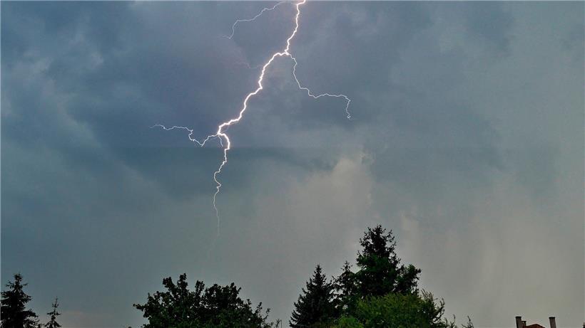 Gewitter und Hagel können am Samstag auftreten, sollten aber kein katastrophales Ausmaß annehmen
