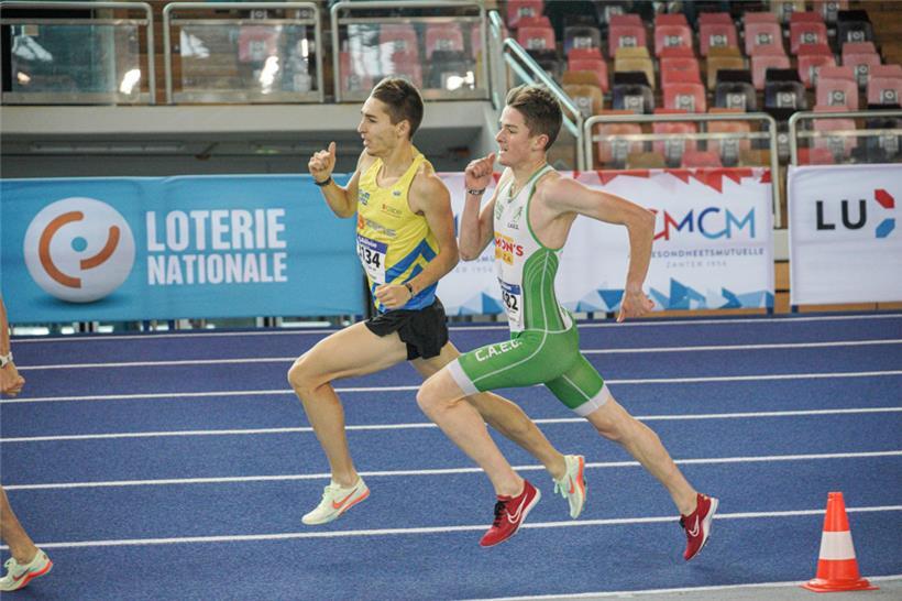 Gil Weicherding (in Gelb-Blau) will bei den Landesmeisterschaften, die am Freitagabend beginnen, den Titel über 3.000 Meter Hindernis holen

