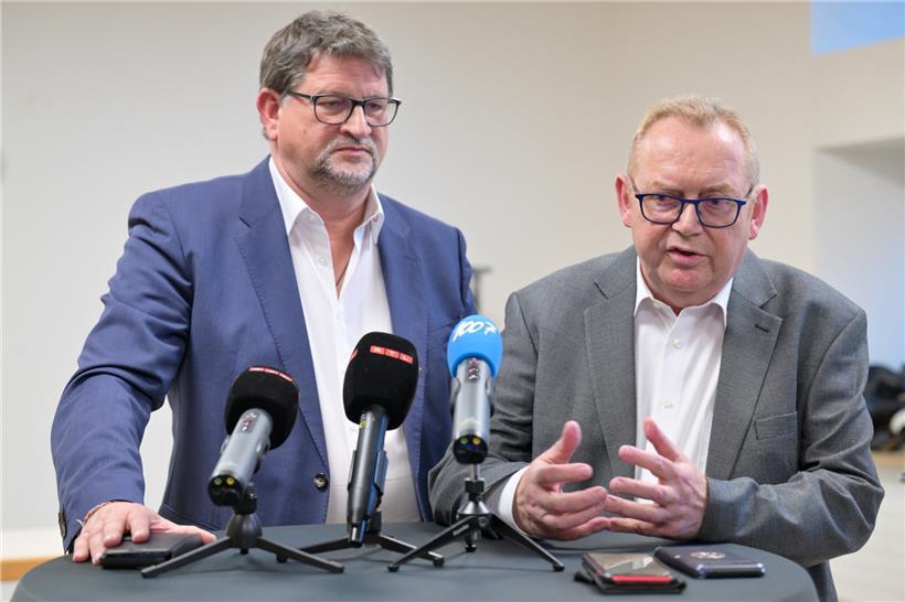 Gilbert Goergen und André Heinen standen nach der unter Ausschluss der Öffentlichkeit tagenden Mitgliederversammlung Rede und Antwort
