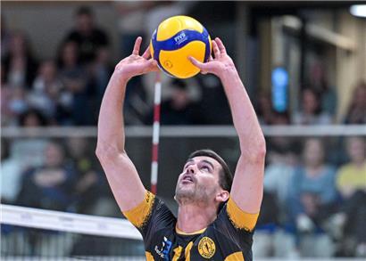 Gilles Braas und der VC Strassen feierten am Samstagabend den Sieg im Super Cup
