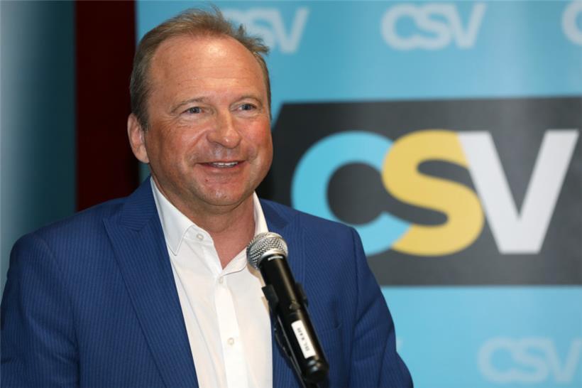 Gilles Roth: Finanzminister
