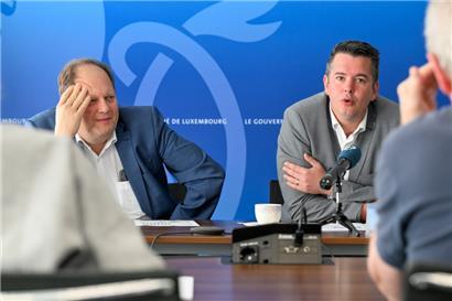 Gilles Scholtus (l.) mit Wirtschaftsminister Lex Delles
