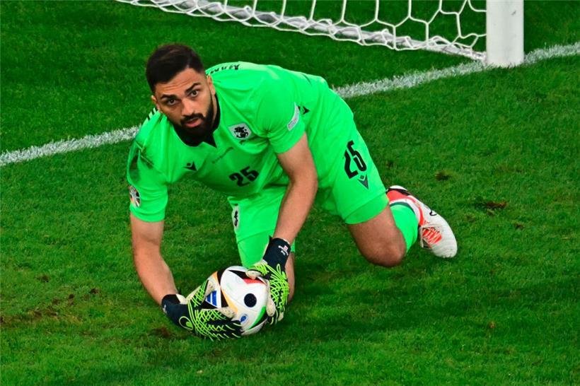 Giorgi Mamardashvili führte EM-Neuling Georgien mit überragenden Paraden bis ins Achtelfinale
