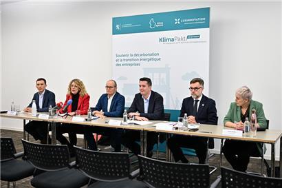 Gleich vier Minister sowie die Direktoren von Luxinnovation und der Klima-Agentur haben sich am Dienstag zur Pressekonferenz eingefunden
