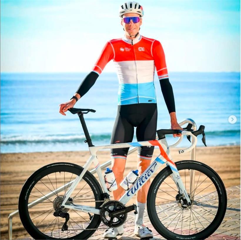 Gleiches Trikot, aber anderes Rad: Landesmeister Kevin Geniets
