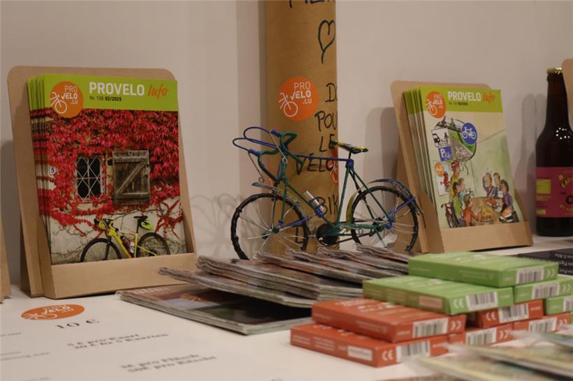 Goodies, Radwegekarten und ein spezielles „Vëlo-Bier“ gab es zur Feier im Aristo...