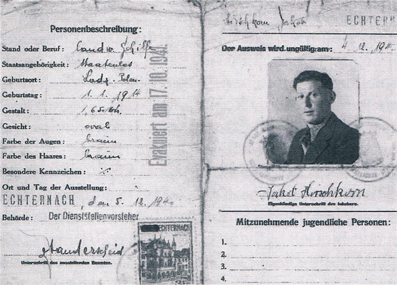 Grenz-Ausweis 1940. Der Aufdruck „Evakuiert 17.10.1941“ war im Entschädigungsverfahren der Nachweis der Deportation. 
