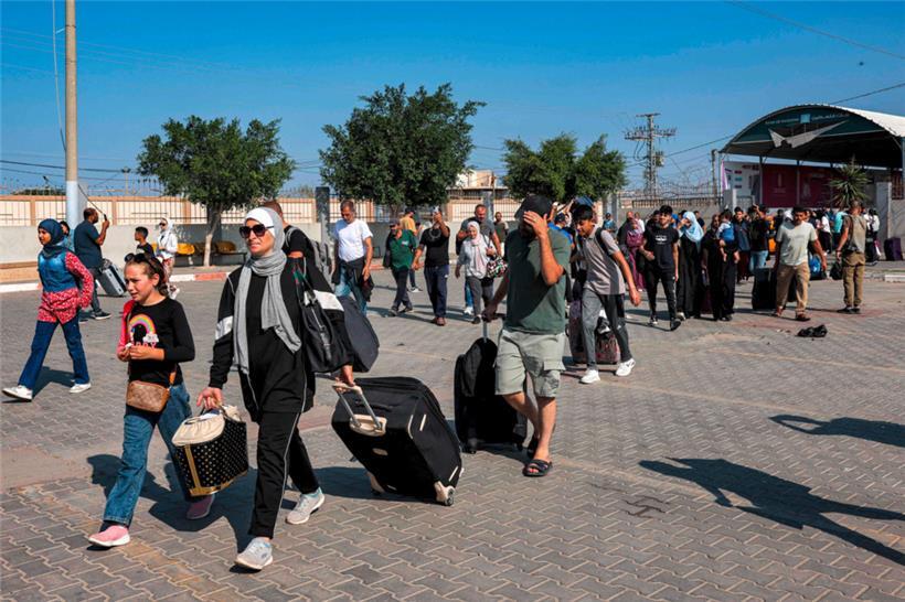 Grenzübergang Rafah: Nur wenige dürfen dem Kriegsgebiet entkommen – Ägypten will keine palästinensischen Flüchtlinge aufnehmen
