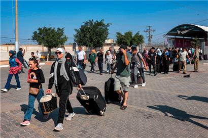 Grenzübergang Rafah: Nur wenige dürfen dem Kriegsgebiet entkommen – Ägypten will keine palästinensischen Flüchtlinge aufnehmen
