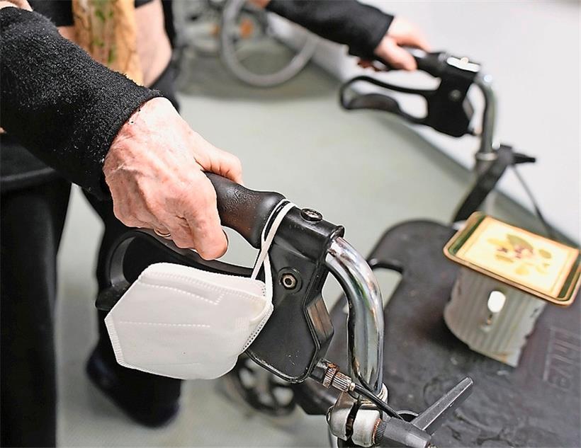 Grenzüberschreitend mehren sich in Südosteuropa die Klagen über die Vernachlässigung und Misshandlung von Heimbewohnern (Symbolbild)
