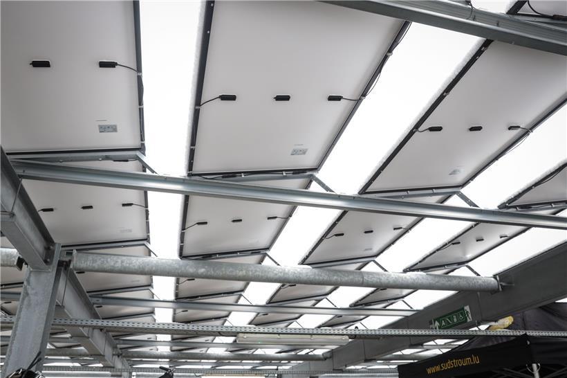 Große Carports nach französischem Vorbild der „ombrières“ sollen auch in Luxemburg enstehen

