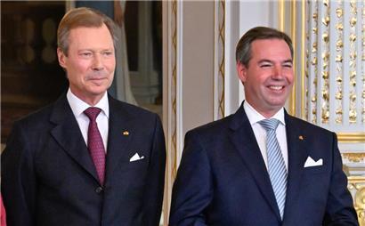 Großherzog Henri (links) übergibt am 3. Oktober die Amtsgeschäfte an seinen Sohne Guillaume ab
