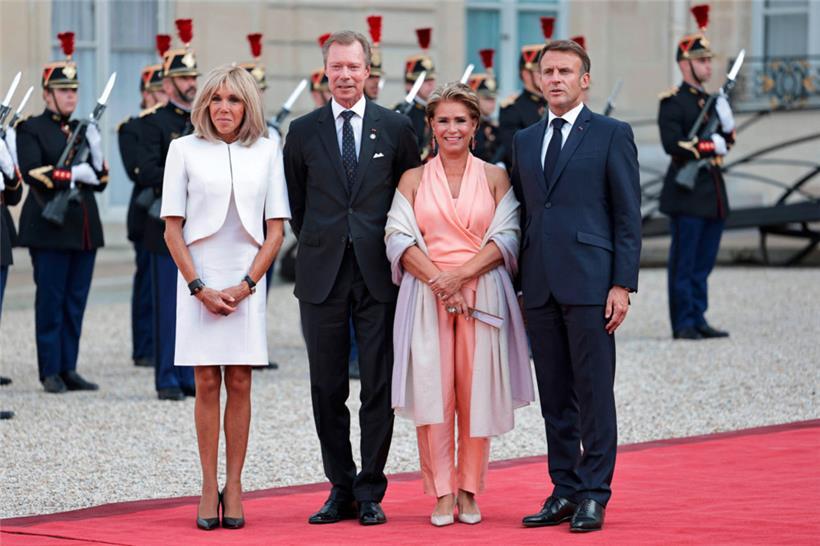 Großherzog Henri und Großherzogin Maria Teresa zusammen mit Frankreichs Präsiden...