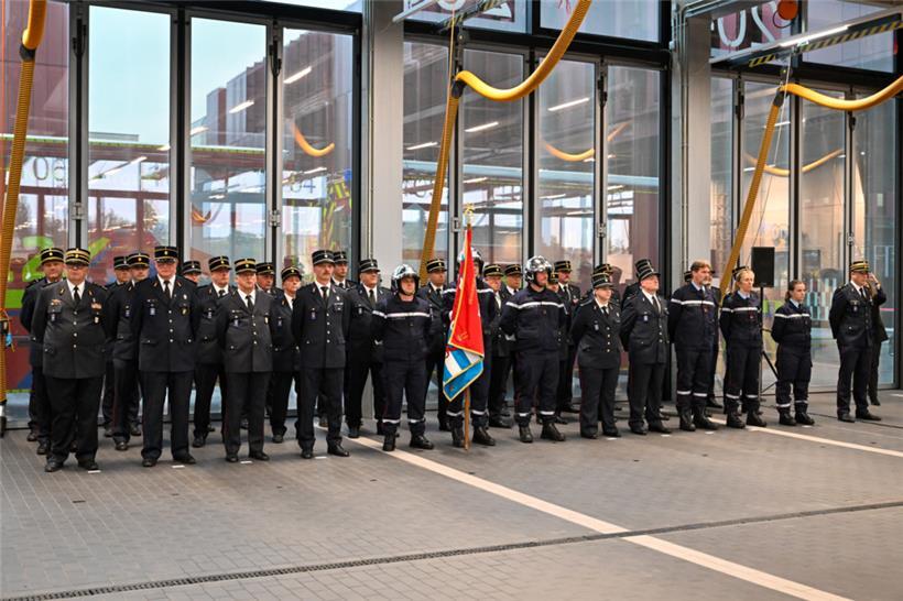 Großherzog Henri wurde am Mittwoch von zahlreichen Einsatzkräften empfangen