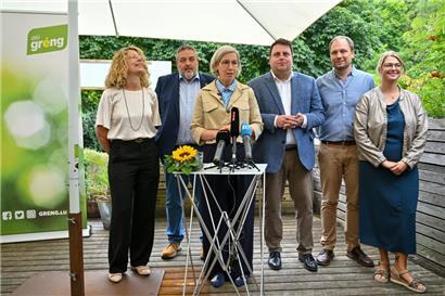Grüne Bilanz (v.l.): Joëlle Welfring, Schatzmeister Serge Faber, Sam Tanson, Meris Sehovic, Parteipräsident François Benoy, Djuna Bernard
