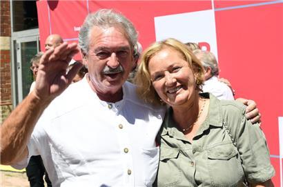 Grüßen als Wahllieblinge von der Spitze des Rankings: Jean Asselborn und Paulette Lenert (beide LSAP)
