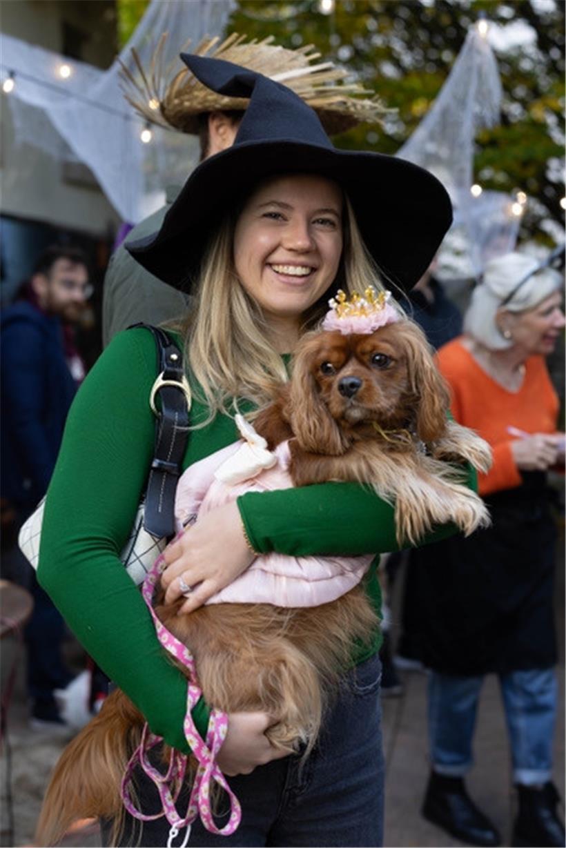 Grusel, Gassi, Gänsehaut: Halloween mit dem Hund feiern
