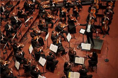 Gustavo Gimenos kühler und analytischer Gestus wurde vom OPL perfekt umgesetzt, was der Interpretation eine ungemeine Dichte und lebendige Dynamik verlieh
