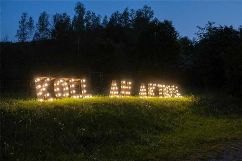 Gutes Wetter, tolle Stimmung und ein Publikum, das bis in die Nacht vor Ort blieb: das Koll an Aktioun 2026