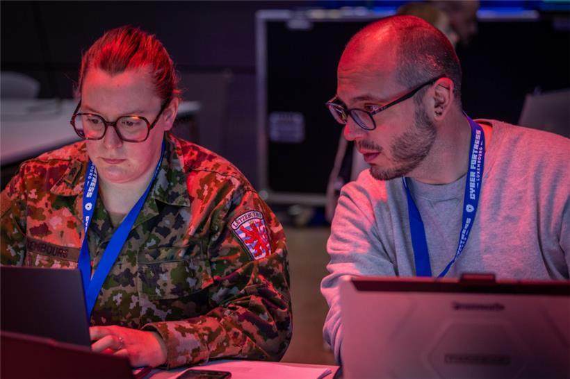 „Haben wir Internet?“ – „Ich glaube nicht …“ (Fiktiver Dialog)
