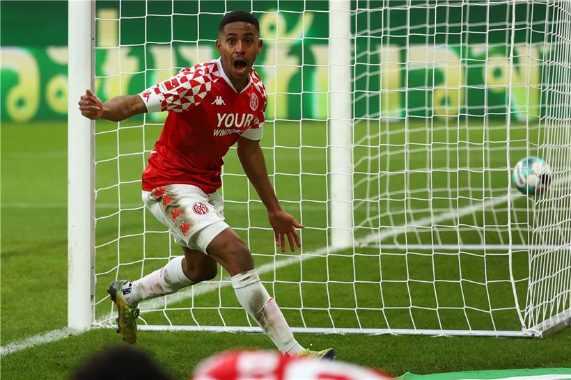 Hartnäckigkeit und Einsatz wird immer belohnt: Der FSV Mainz 05 hat sich dank Barreiros Siegtreffer gegen RB Leipzig durchgesetzt
